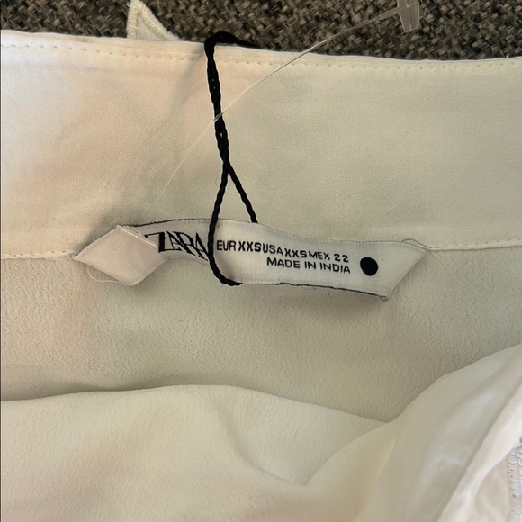 Zara White Skirt with Floral Details - Picture 2 of 3